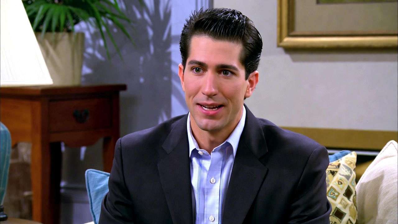 Ross Geller in a dramatic and reflective moment during a key episode in Friends.